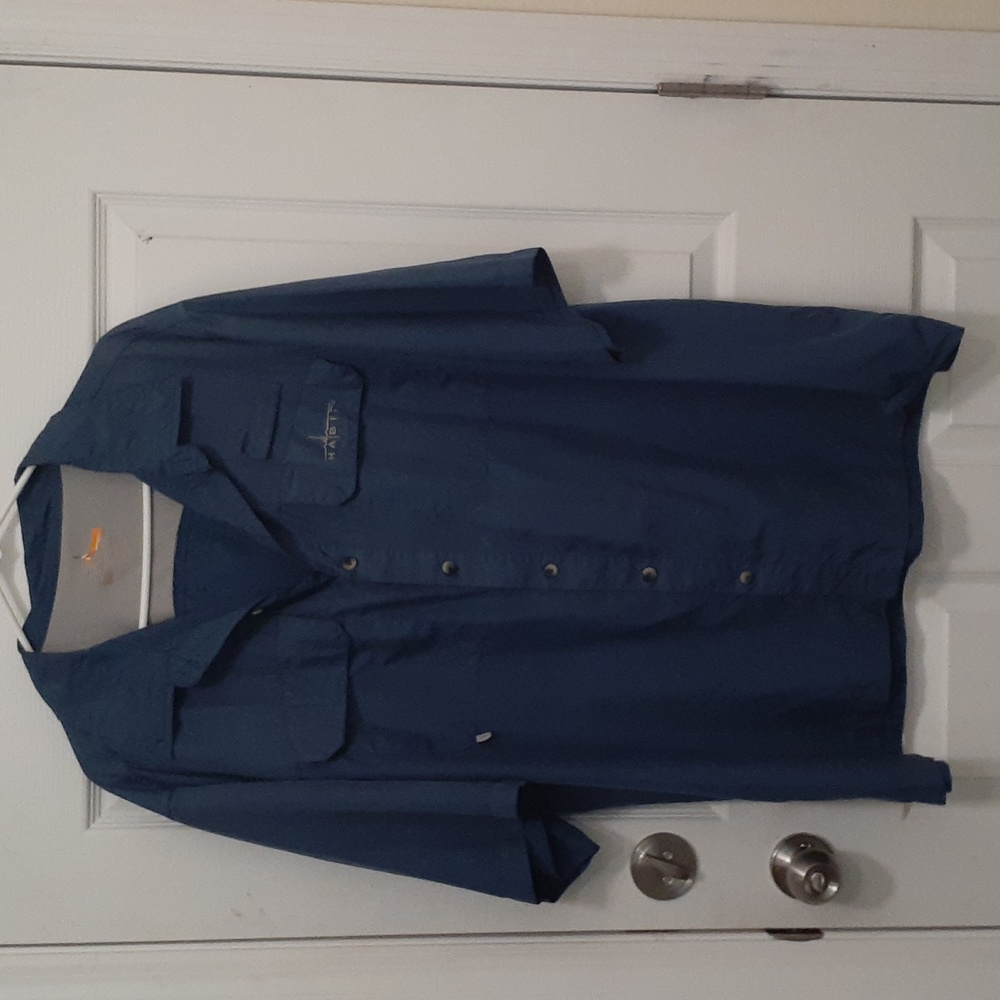 Habit Shirt